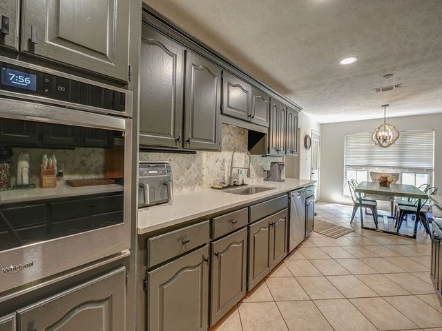 204 Boulder Ridger Cir, Texarkana, AR 71854