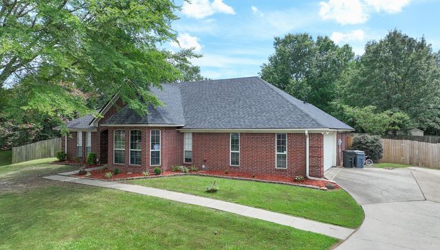 204 Boulder Ridger Cir, Texarkana, AR 71854