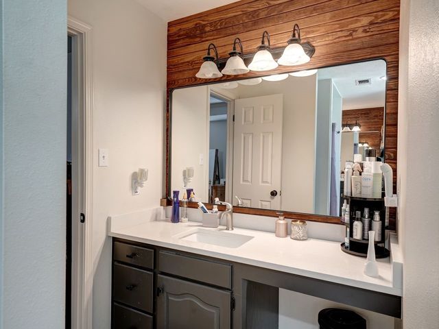 204 Boulder Ridger Cir, Texarkana, AR 71854