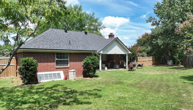 204 Boulder Ridger Cir, Texarkana, AR 71854