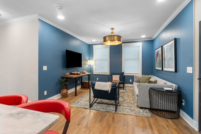 959 44th Ave, N, Nashville, TN 37209