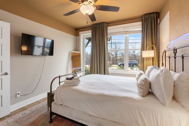 959 44th Ave, N, Nashville, TN 37209