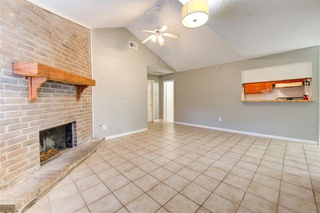 212 Quaker Drive B1, Friendswood, TX 77546