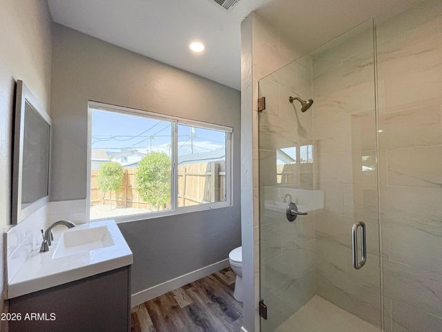1936 E YALE Street, Phoenix, AZ 85006