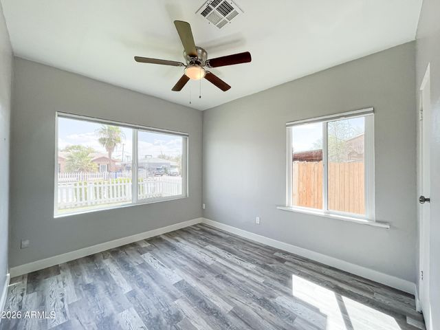 1936 E YALE Street, Phoenix, AZ 85006