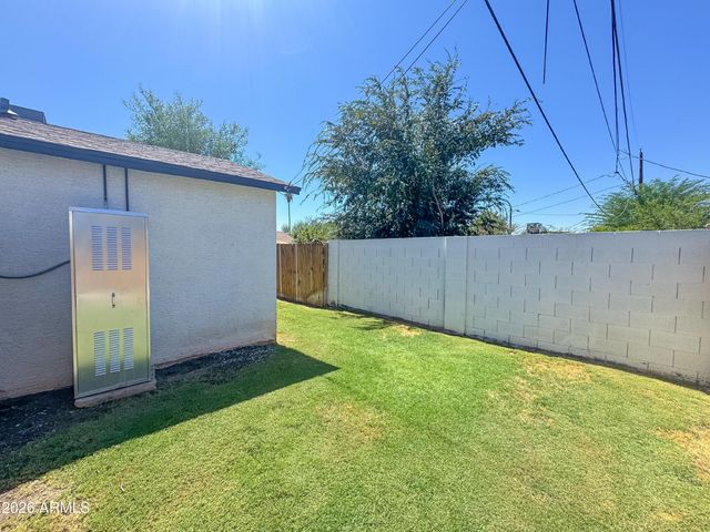 1936 E YALE Street, Phoenix, AZ 85006