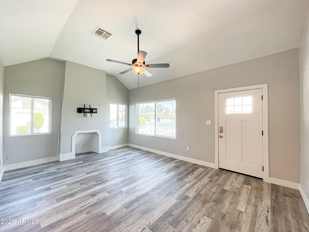 1936 E YALE Street, Phoenix, AZ 85006 — photo 2