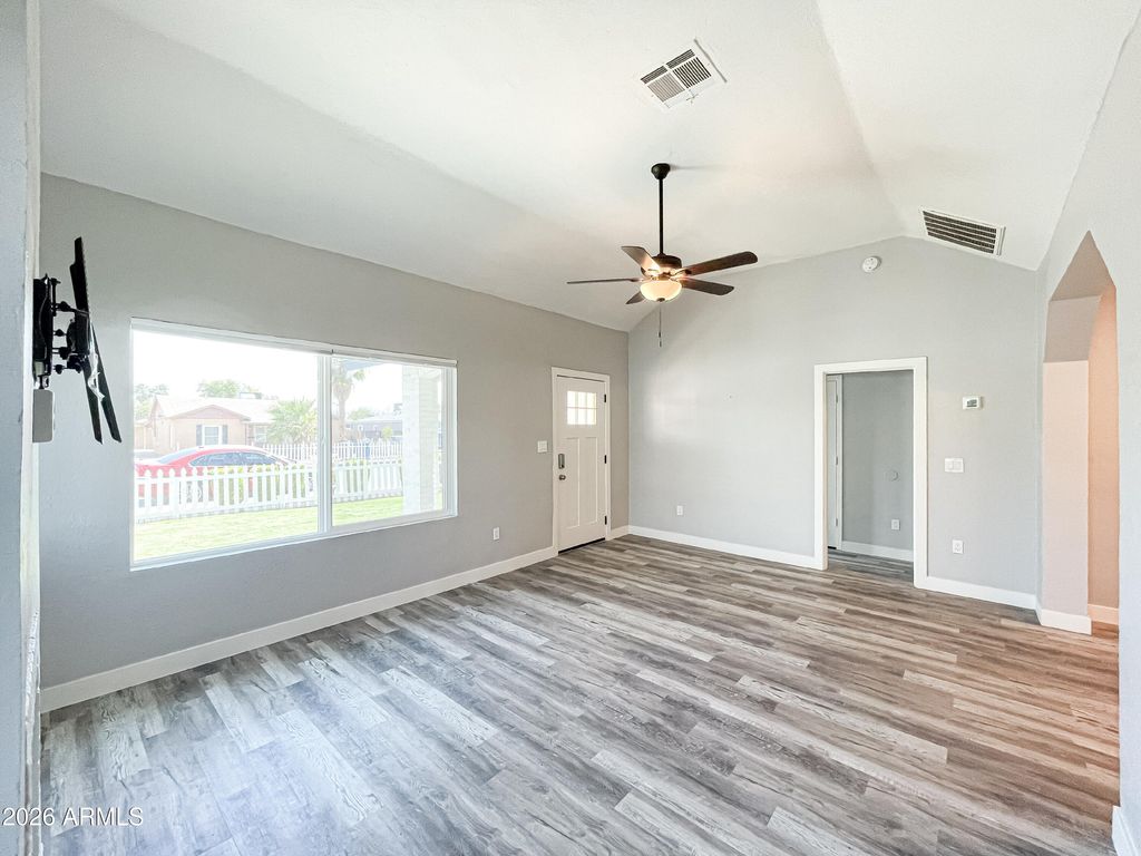 1936 E YALE Street, Phoenix, AZ 85006 — photo 4
