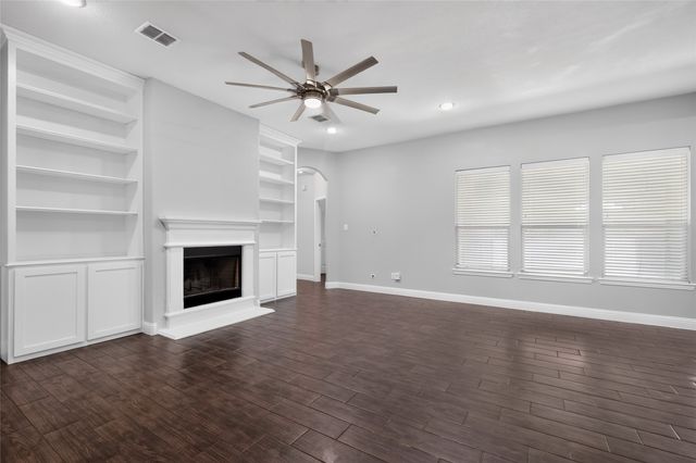 7526 Park Avenue, Forest Hill, TX 76140