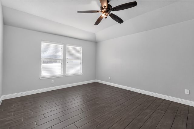 7526 Park Avenue, Forest Hill, TX 76140