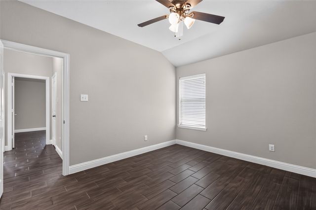 7526 Park Avenue, Forest Hill, TX 76140