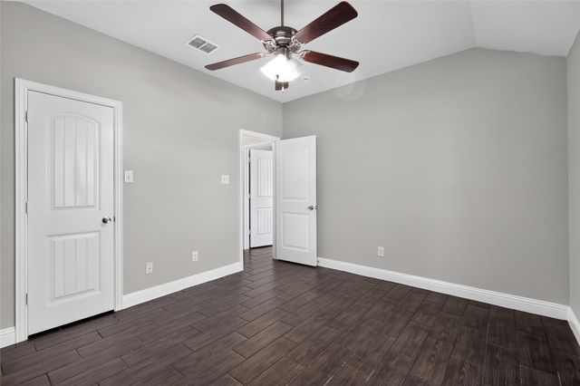 7526 Park Avenue, Forest Hill, TX 76140