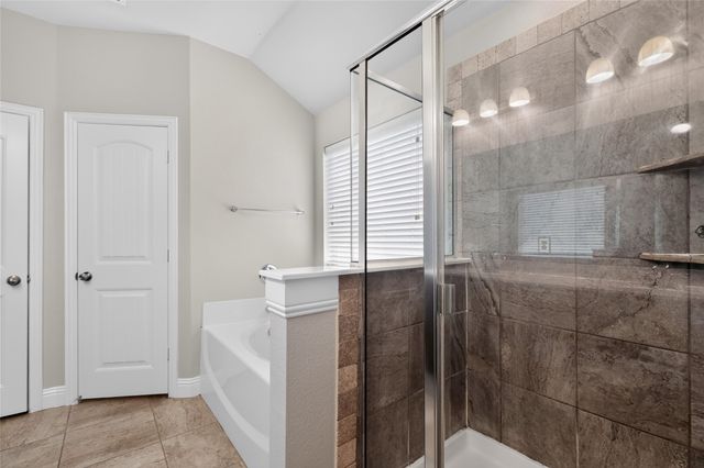 7526 Park Avenue, Forest Hill, TX 76140