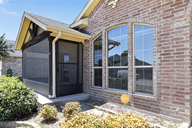 7526 Park Avenue, Forest Hill, TX 76140