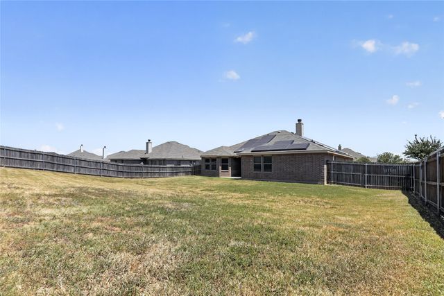 7526 Park Avenue, Forest Hill, TX 76140