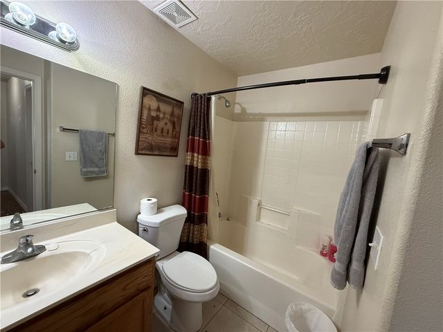 3445 N Apache Street, Kingman, AZ 86401