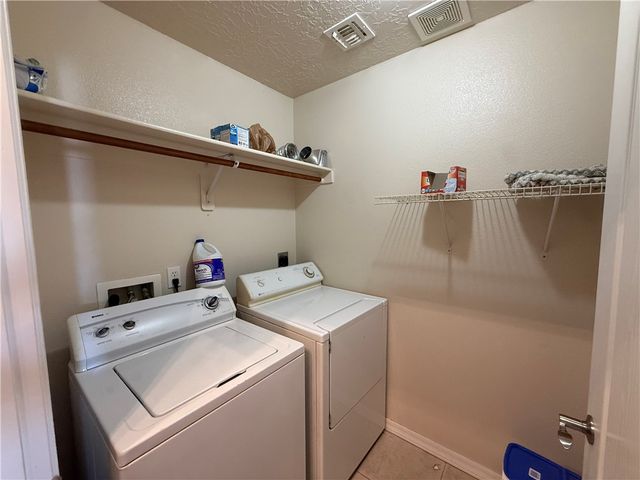 3445 N Apache Street, Kingman, AZ 86401