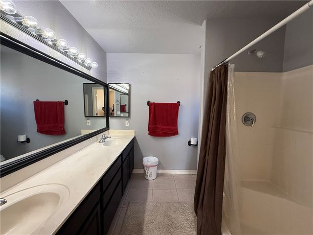 3445 N Apache Street, Kingman, AZ 86401