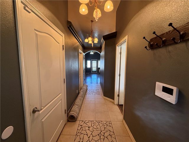 3445 N Apache Street, Kingman, AZ 86401