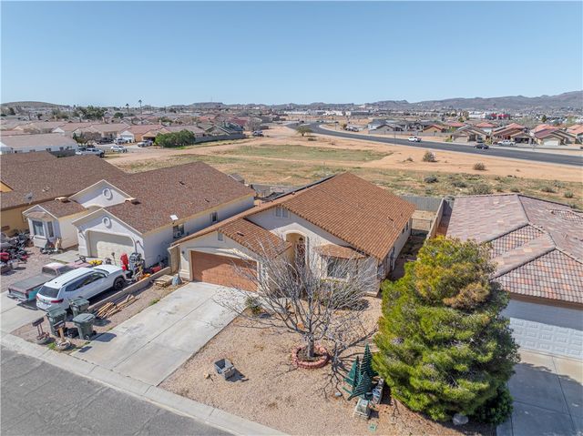 3445 N Apache Street, Kingman, AZ 86401