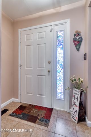 192 Longwood Drive 19-2, Manalapan, NJ 07726