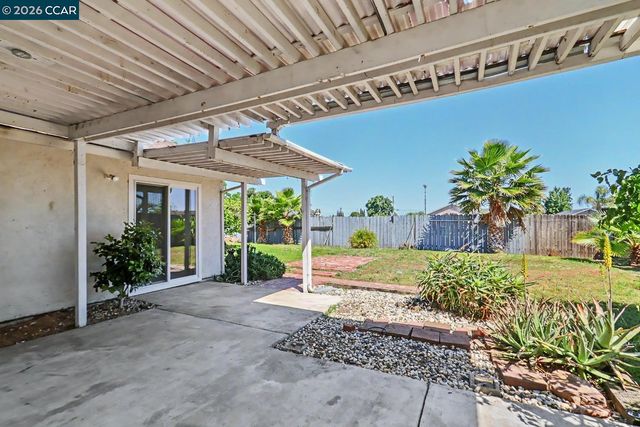 1940 Gateway Dr, Oakley, CA 94561