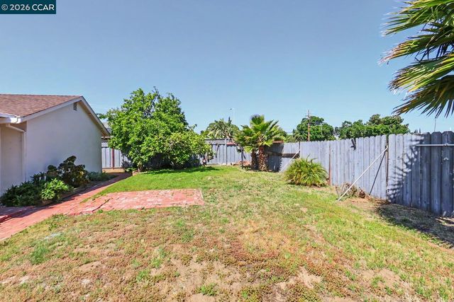1940 Gateway Dr, Oakley, CA 94561