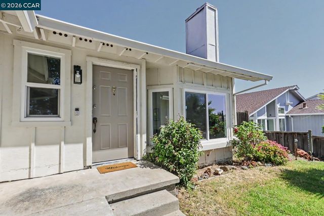 1940 Gateway Dr, Oakley, CA 94561