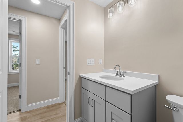 1234-4 State Rd 4, Plymouth, MA 02360