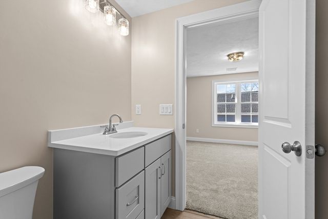 1234-4 State Rd 4, Plymouth, MA 02360