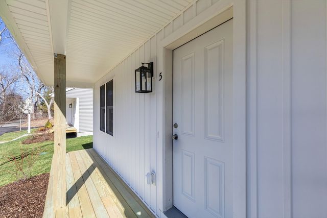 1234-4 State Rd 4, Plymouth, MA 02360