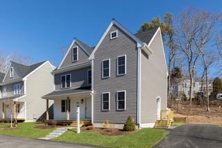 1234-4 State Rd 4, Plymouth, MA 02360