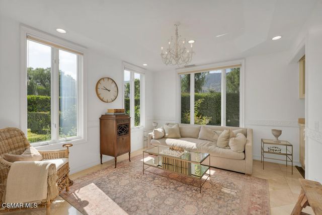 1917 Brittany Park Road, Camarillo, CA 93012
