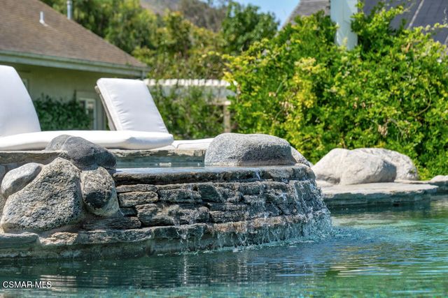 1917 Brittany Park Road, Camarillo, CA 93012