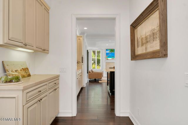 1917 Brittany Park Road, Camarillo, CA 93012