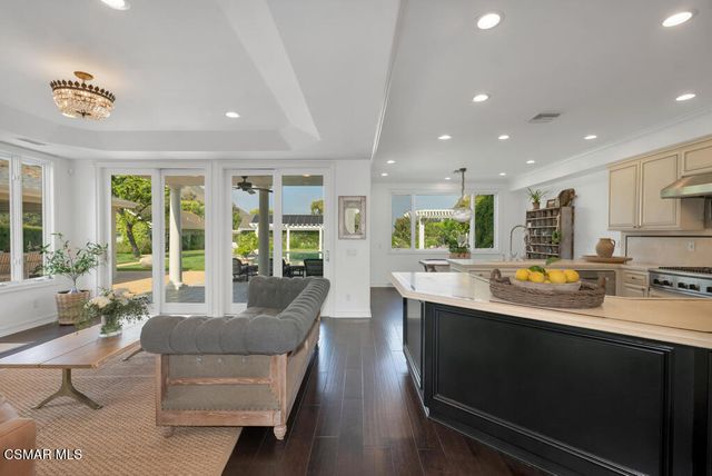 1917 Brittany Park Road, Camarillo, CA 93012
