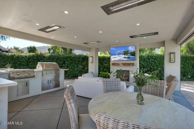 1917 Brittany Park Road, Camarillo, CA 93012