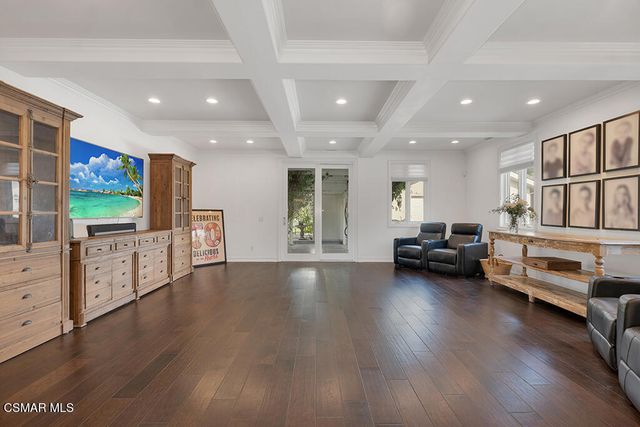 1917 Brittany Park Road, Camarillo, CA 93012