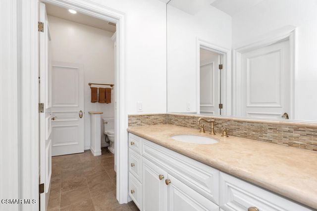 1917 Brittany Park Road, Camarillo, CA 93012