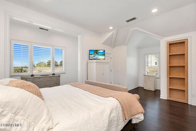 1917 Brittany Park Road, Camarillo, CA 93012