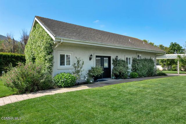 1917 Brittany Park Road, Camarillo, CA 93012