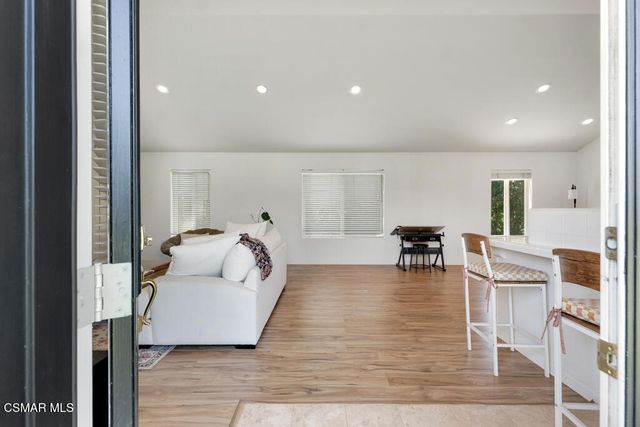 1917 Brittany Park Road, Camarillo, CA 93012