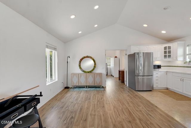 1917 Brittany Park Road, Camarillo, CA 93012
