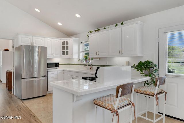 1917 Brittany Park Road, Camarillo, CA 93012