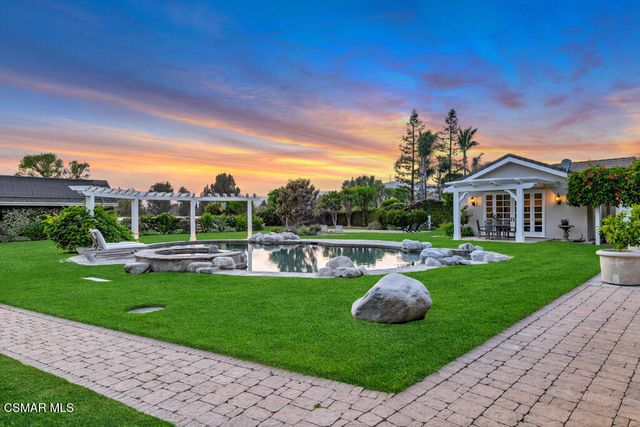 1917 Brittany Park Road, Camarillo, CA 93012