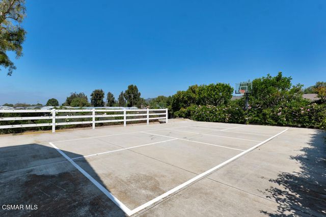 1917 Brittany Park Road, Camarillo, CA 93012
