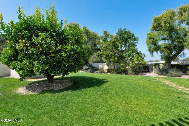 1917 Brittany Park Road, Camarillo, CA 93012