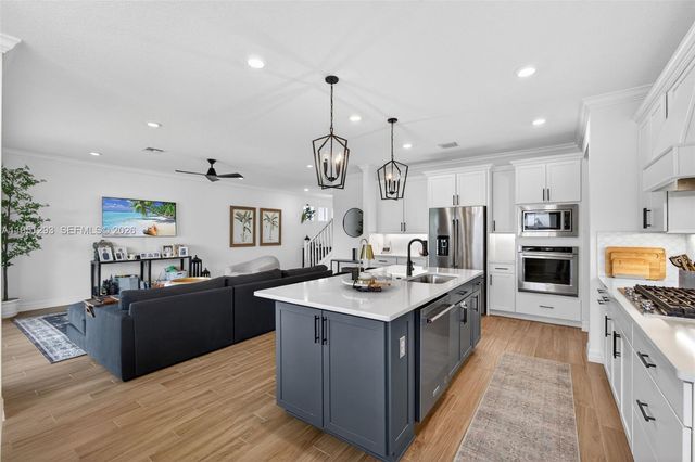 10752 Northbrook Cir, Palm Beach Gardens, FL 33412