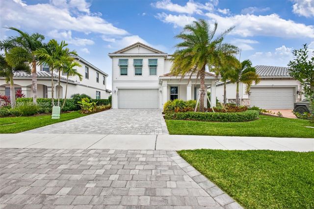 10752 Northbrook Cir, Palm Beach Gardens, FL 33412