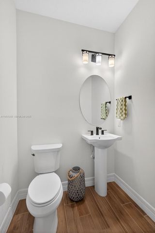 10752 Northbrook Cir, Palm Beach Gardens, FL 33412